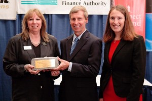Governor John Lynch (middle) and NHBSR Interim Executive Director, Kate Luczko (right), present the 2011 NHBSR Cornerstone Award to Antioch University of New England, represented by Tracey Thompson (left), Vice President of Institutional Advancement. (Photo courtesy of Matthew Lomanno Photography)